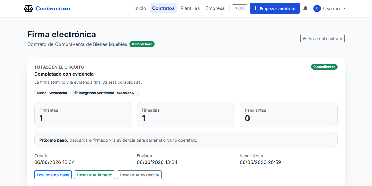 Detalle de una solicitud de firma completada, con firmantes, evidencia y descargas